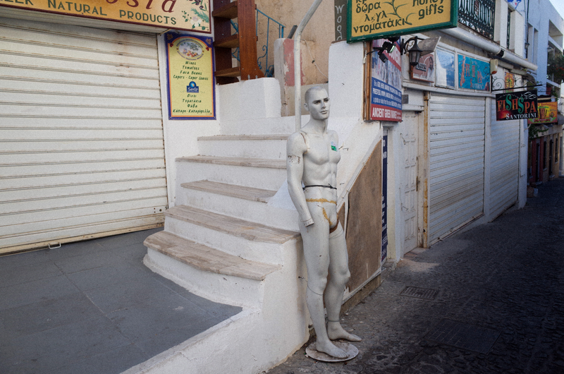Illustration for article titled GREECE : 40 HOURS IN SANTORINI